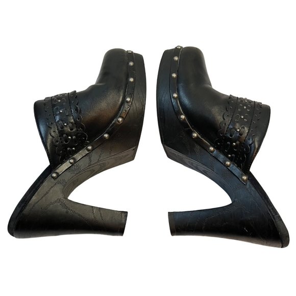 Steve Madden Shoes - Steve Madden RULE Doraa Mules Black Vegan Leather 8.5